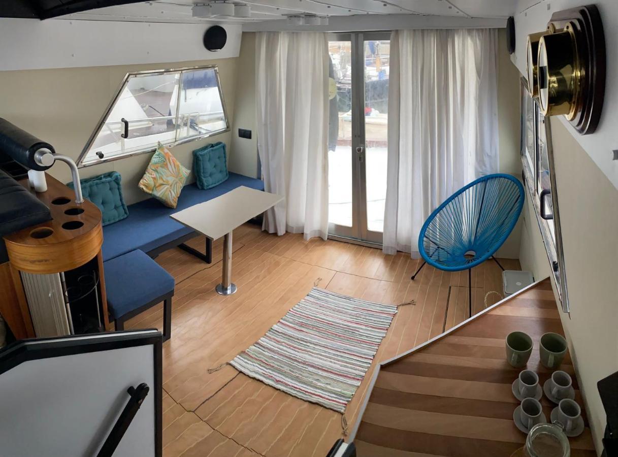 Mar Y Pepa Hotel Sant Adrià de Besòs Kültér fotó